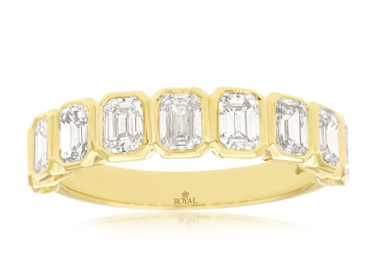 DIAMOND WEDDING BAND