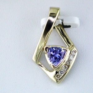 TANZANITE & DIAMOND PENDANT