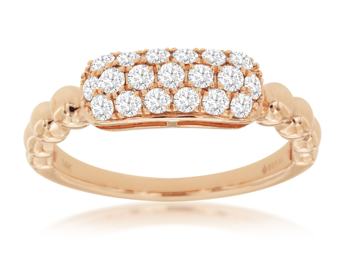 LADIES' DIAMOND RING