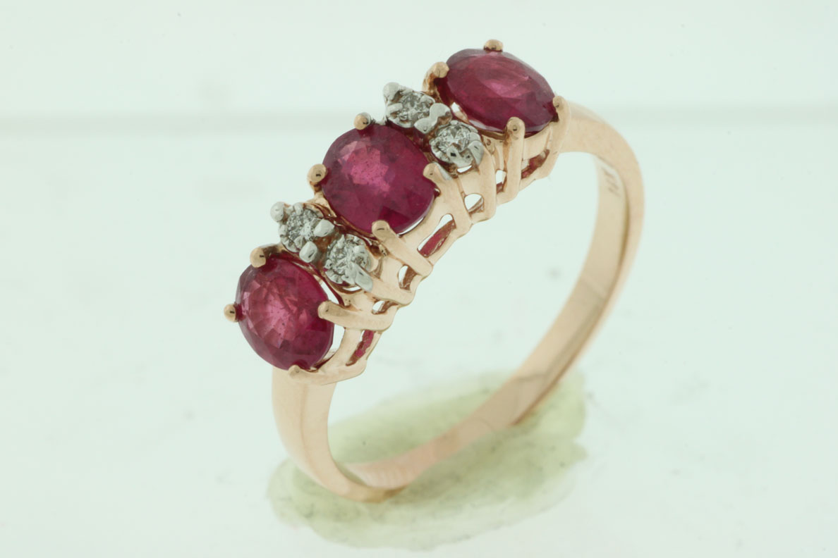 RUBY & DIAMOND RING