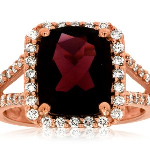 GARNET & DIAMOND RING