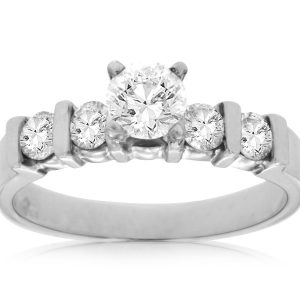 DIAMOND ENGAGEMENT RING