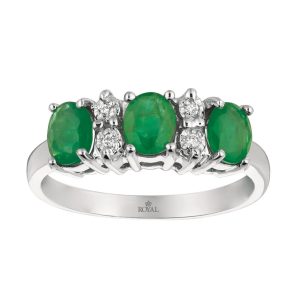 EMERALD & DIAMOND RING