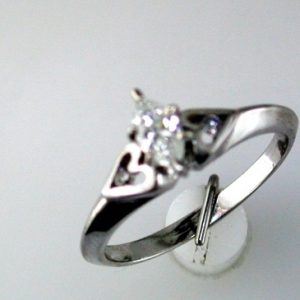 DIAMOND ENGAGEMENT RING