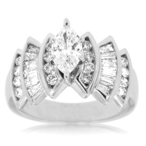 DIAMOND ENGAGEMENT RING