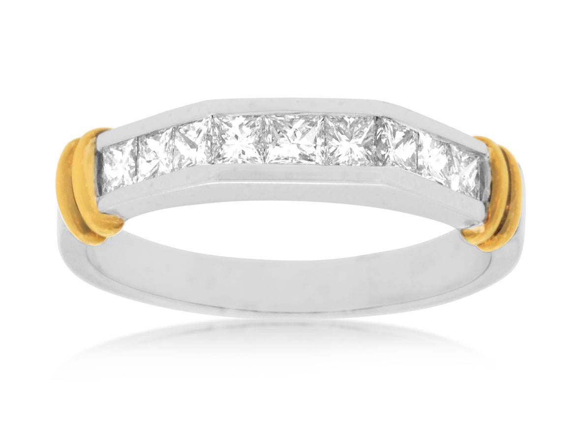 DIAMOND WEDDING RING