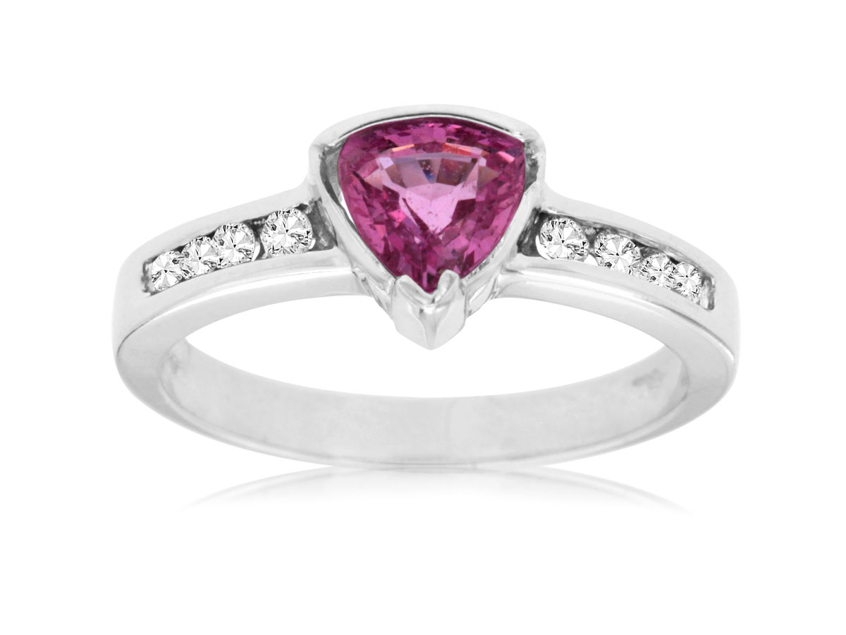 PINK SAPPHIRE & DIAMOND RING