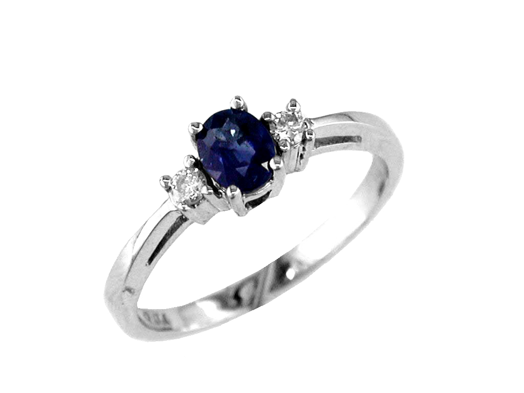 SAPPHIRE & DIAMOND RING