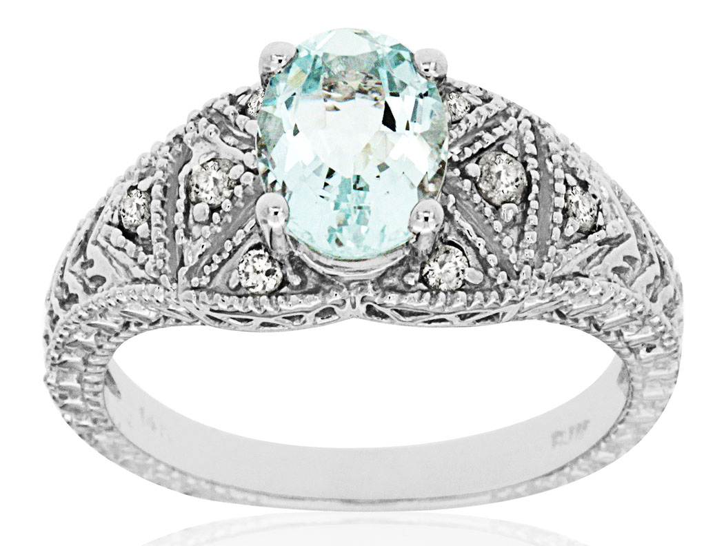 AQUAMARINE & DIAMOND RING