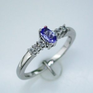 TANZANITE & DIAMOND RING
