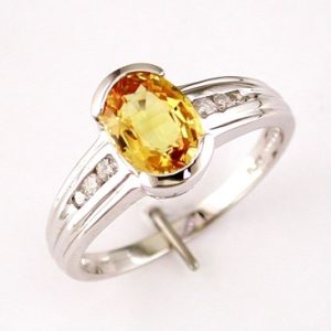YELLOW SAPPHIRE & DIAMOND RING