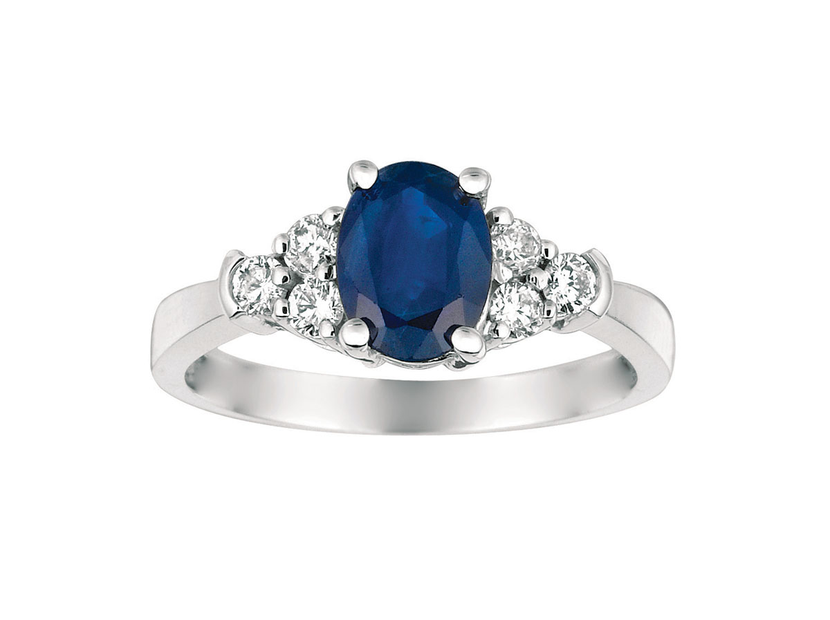 SAPPHIRE & DIAMOND RING