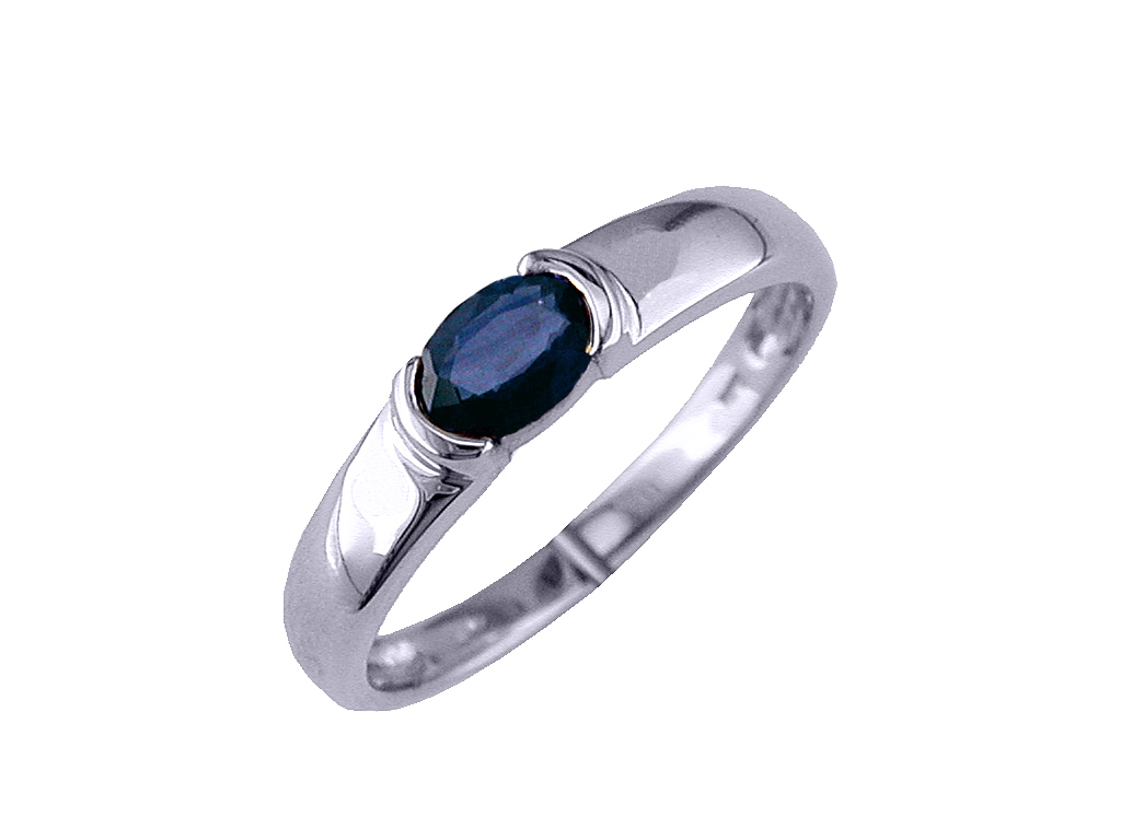 SAPPHIRE & DIAMOND RING