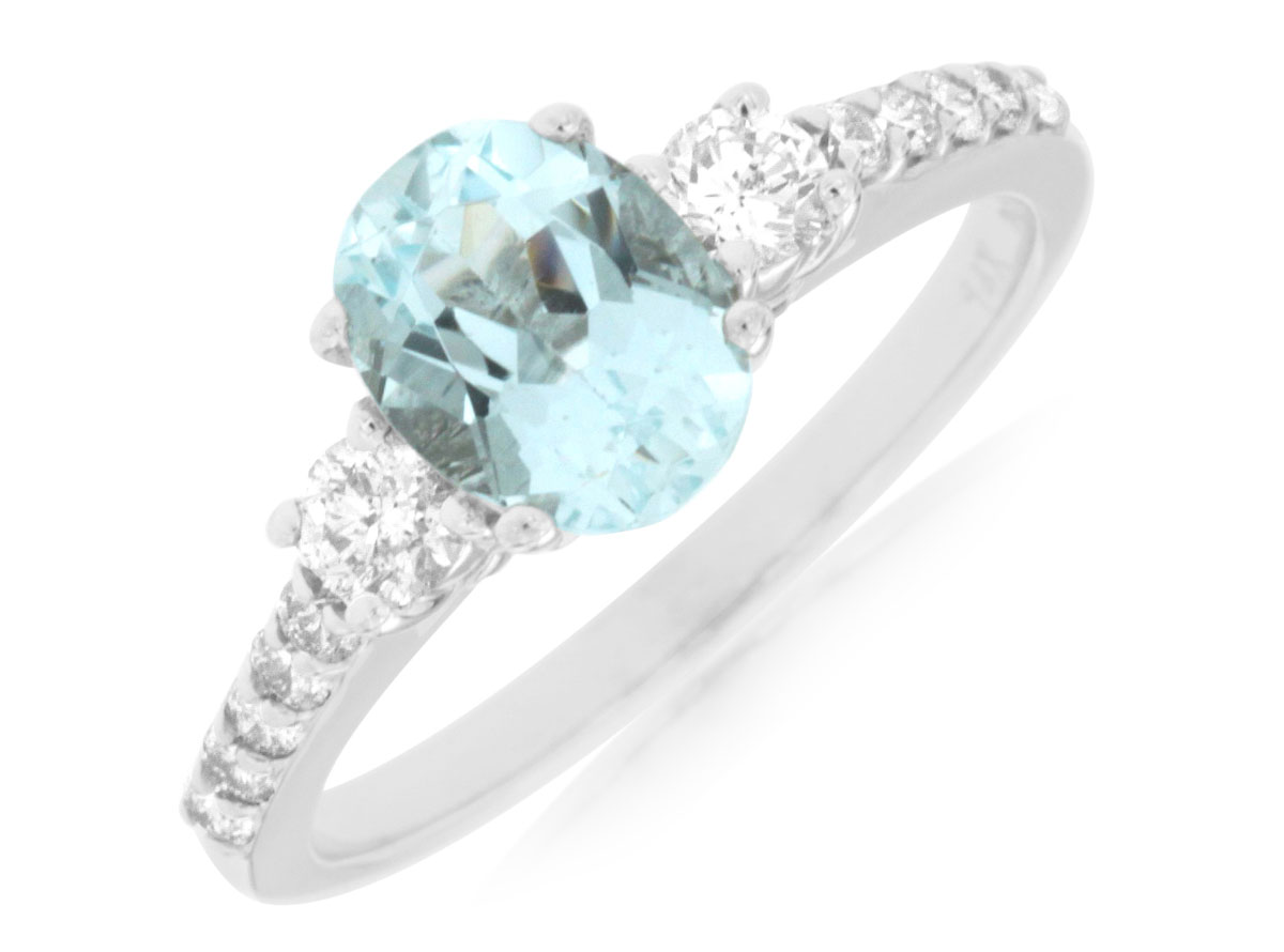 AQUAMARINE & DIAMOND RING