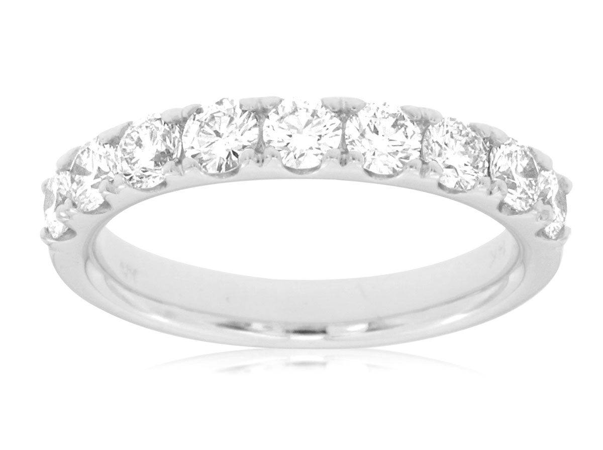 LADIES' DIAMOND RING