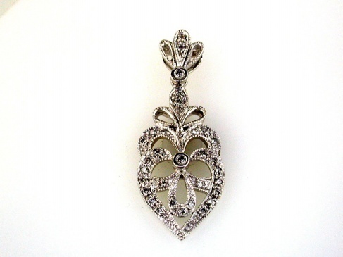 DIAMOND PENDANT
