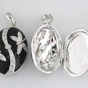 DIAMOND & ENAMEL PENDANT