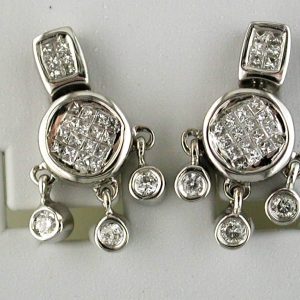 DIAMOND EARRING