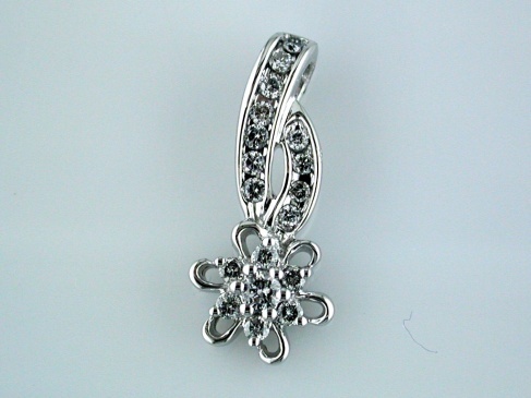 DIAMOND PENDANT