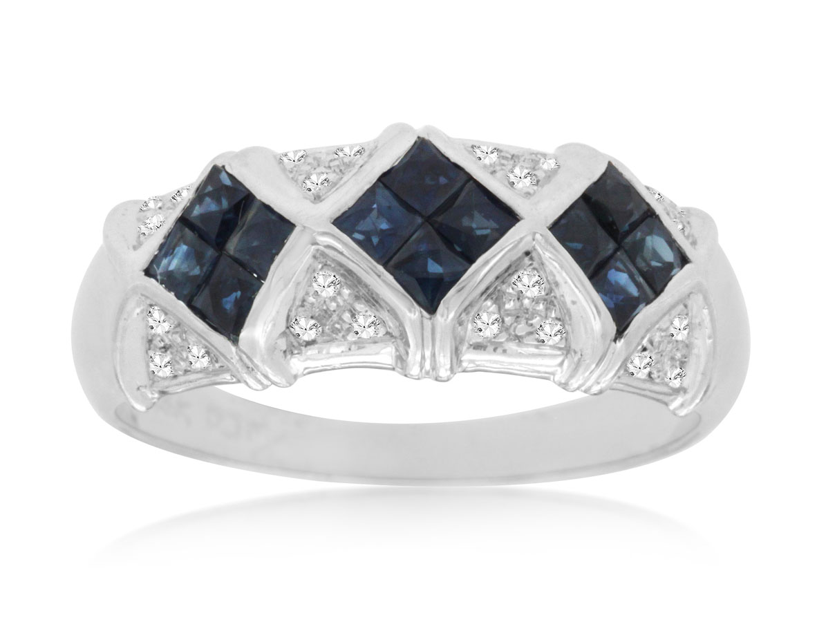 SAPPHIRE & DIAMOND RING