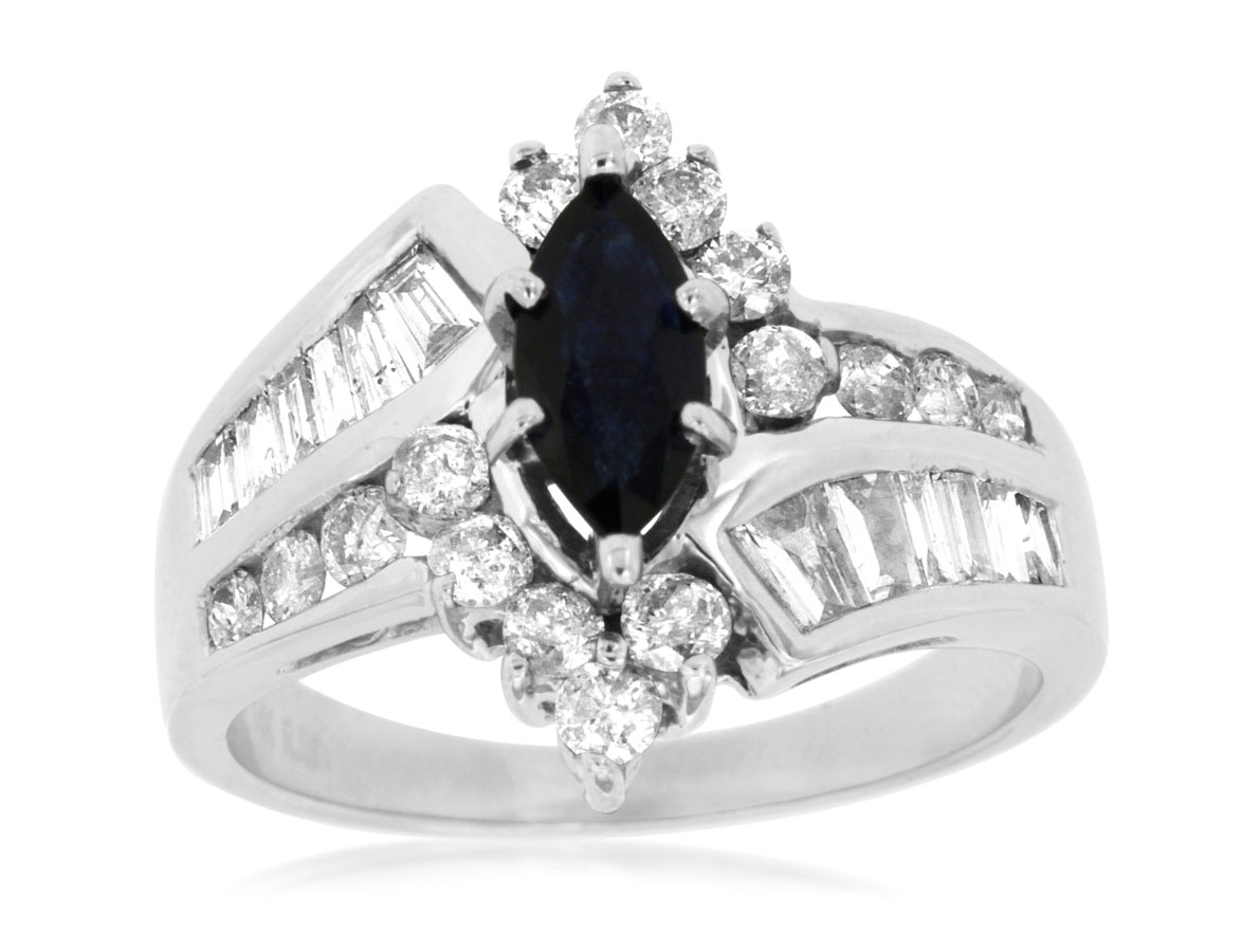 SAPPHIRE & DIAMOND RING