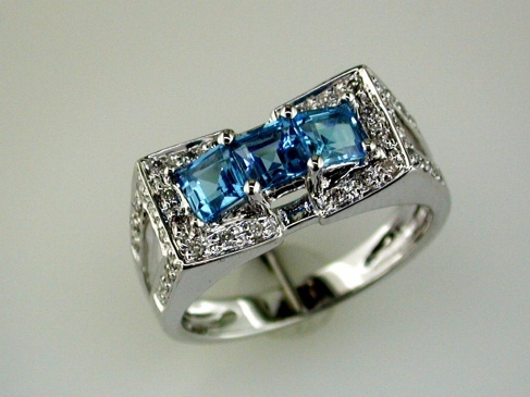 BLUE TOPAZ & DIAMOND RING