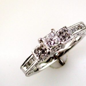 DIAMOND ENGAGEMENT RING