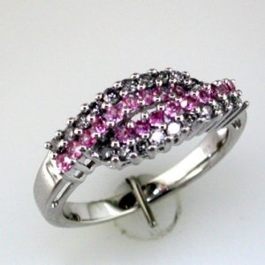 PINK SAPPHIRE & DIAMOND RING