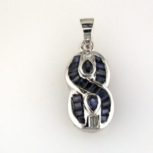 SAPPHIRE & DIAMOND PENDANT