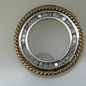 DIAMOND CIRCLE PENDANT
