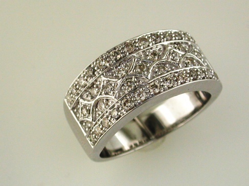 DIAMOND WEDDING RING