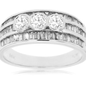 DIAMOND RING