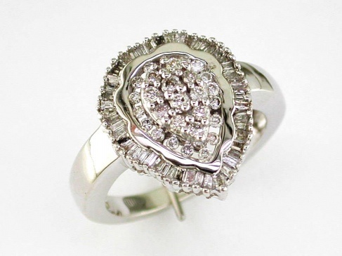 DIAMOND RING