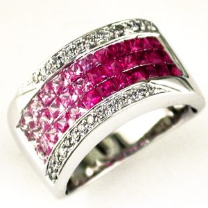 PINK SAPPHIRE & DIAMOND RING