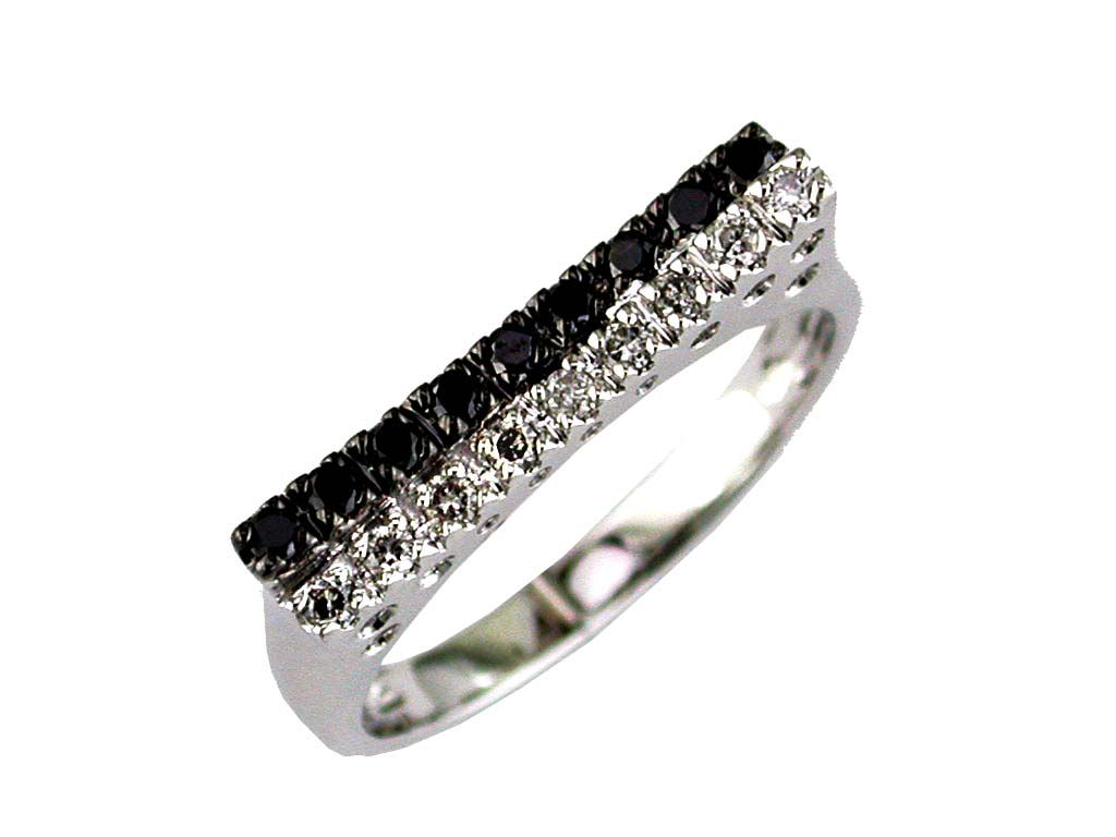 BLACK DIAMOND & DIAMOND RING