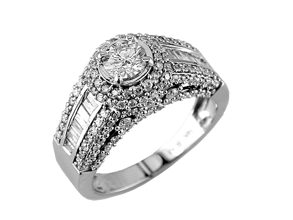 DIAMOND ENGAGEMENT RING