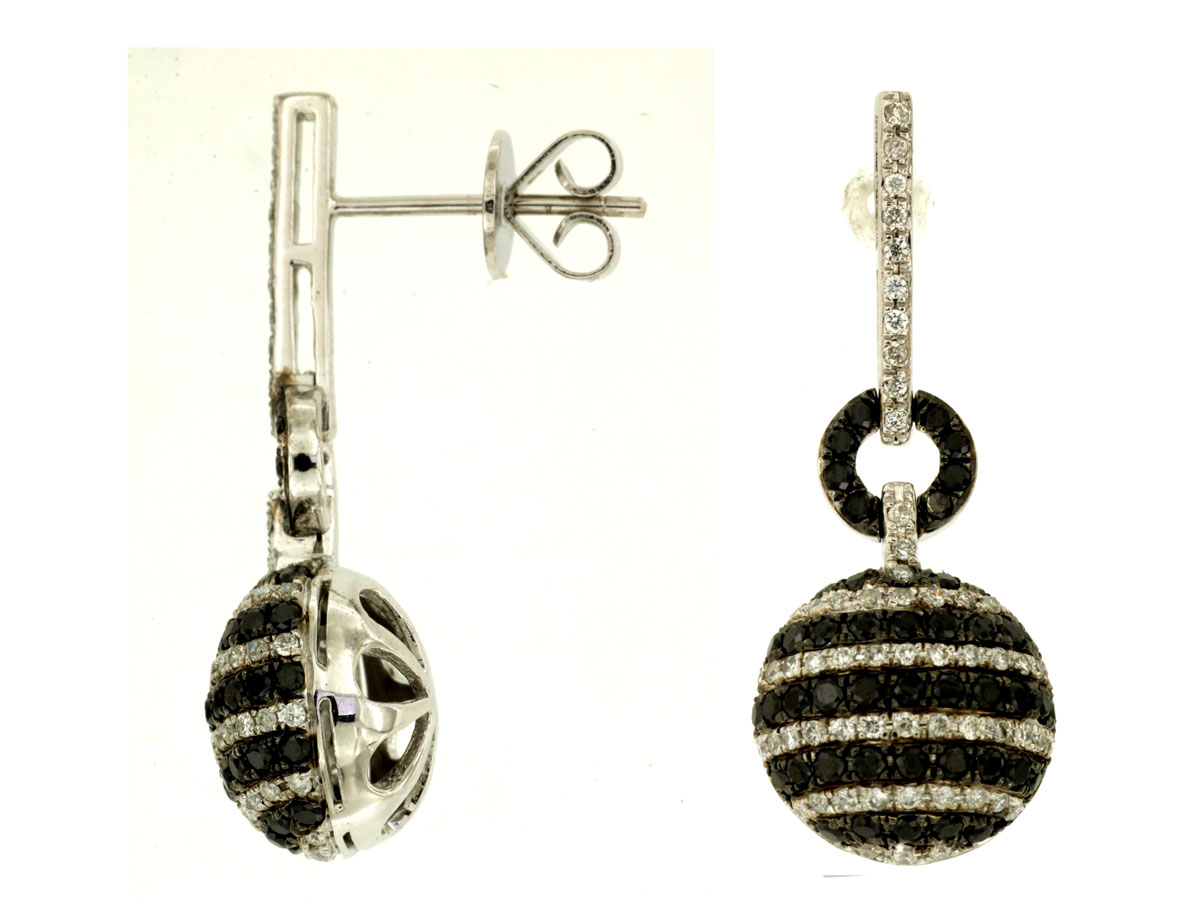 DIAMOND &BLACK DIAMOND EARRING