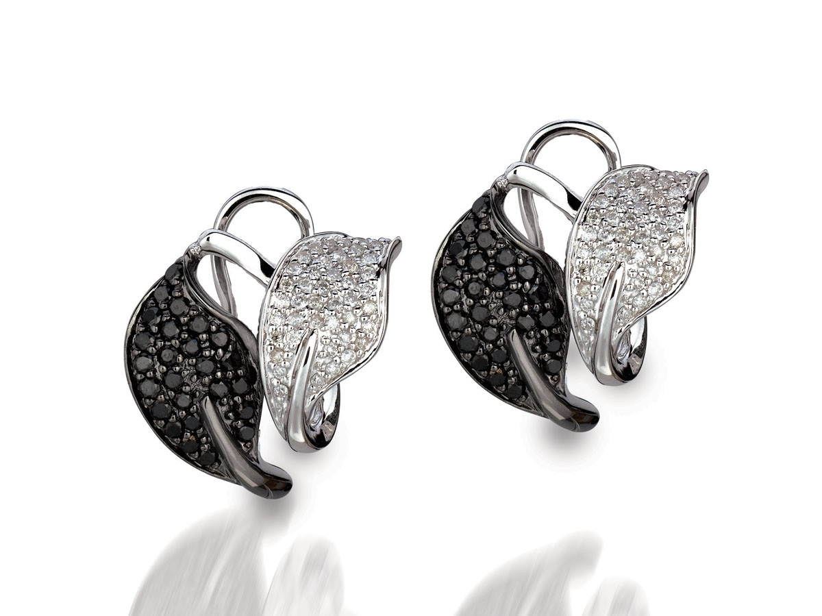 DIAMOND &BLACK DIAMOND EARRING