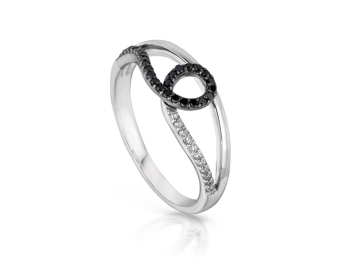 BLACK DIAMOND & DIAMOND RING