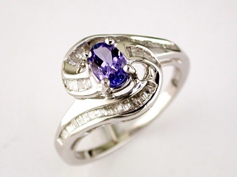 TANZANITE & DIAMOND RING
