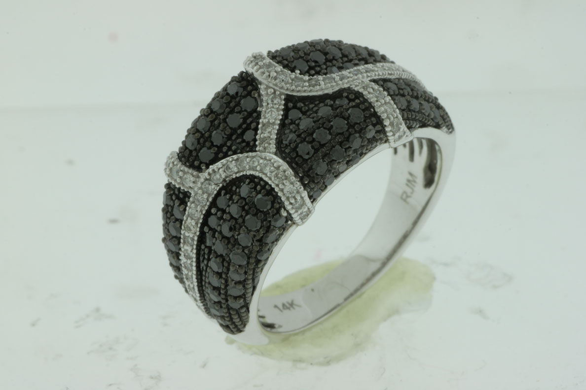 BLACK DIAMOND & DIAMOND RING