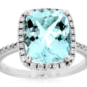 AQUAMARINE & DIAMOND RING