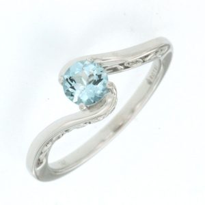 AQUAMARINE & DIAMOND RING