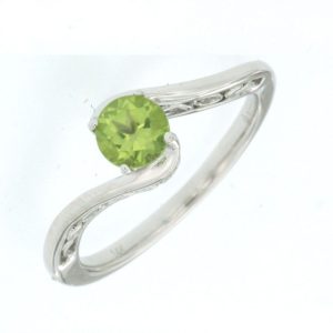 PERIDOT & DIAMOND RING