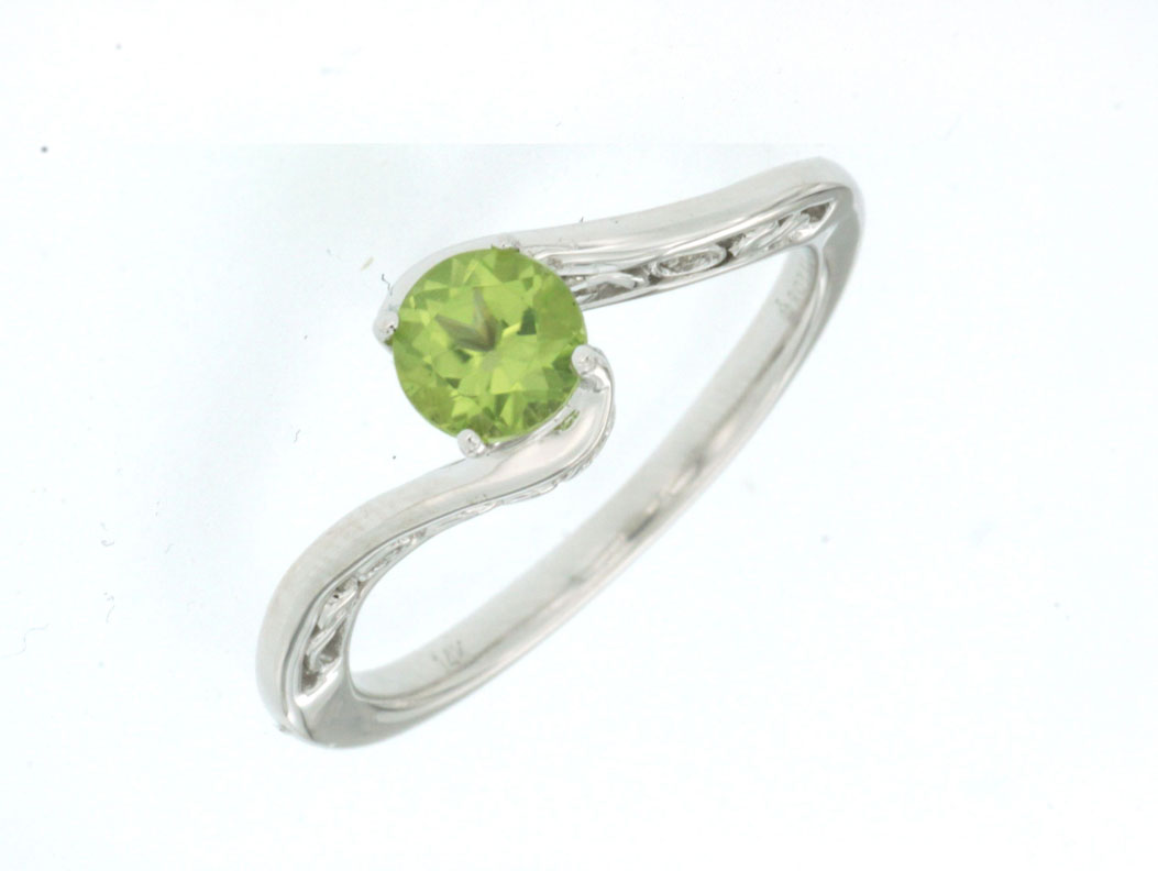 PERIDOT & DIAMOND RING