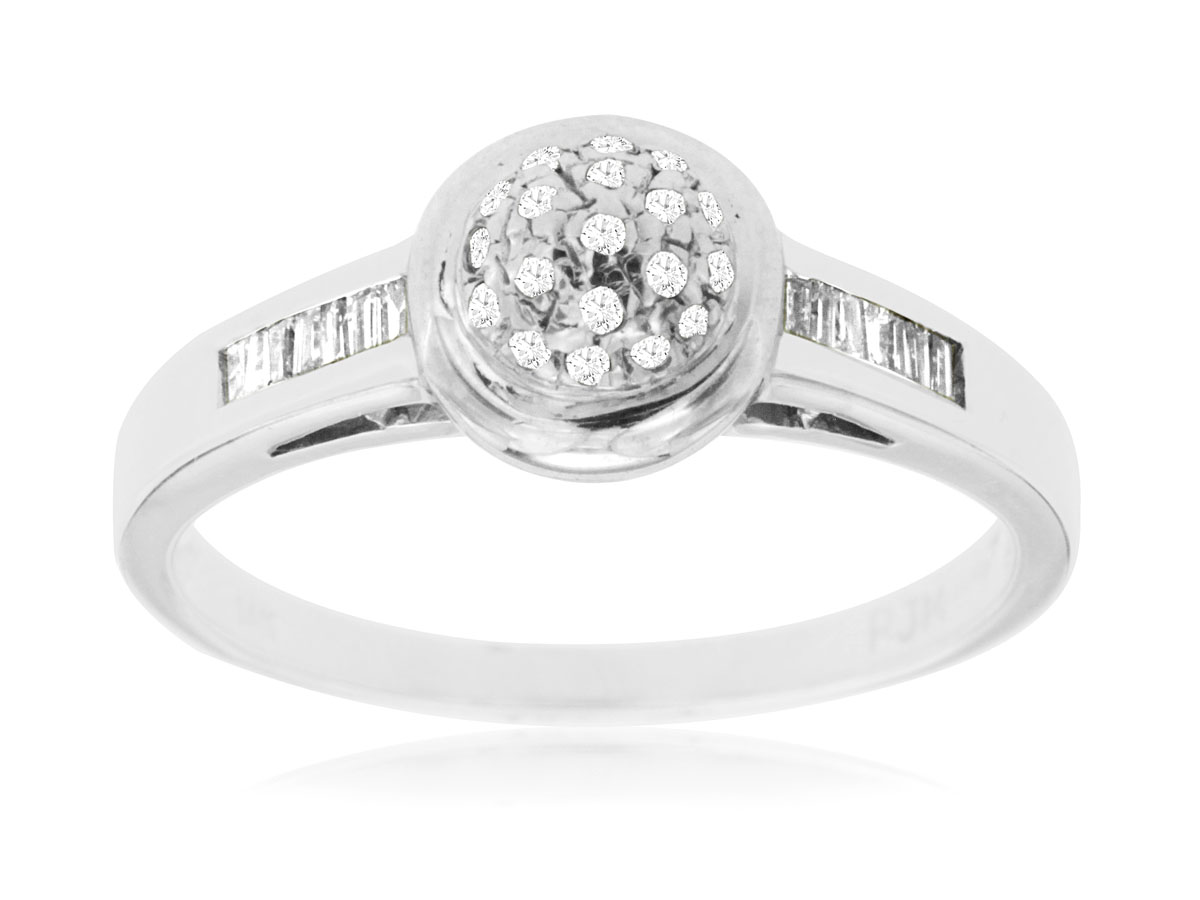 DIAMOND RING