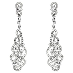 DIAMOND EARRING