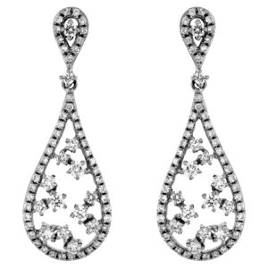 DIAMOND EARRING