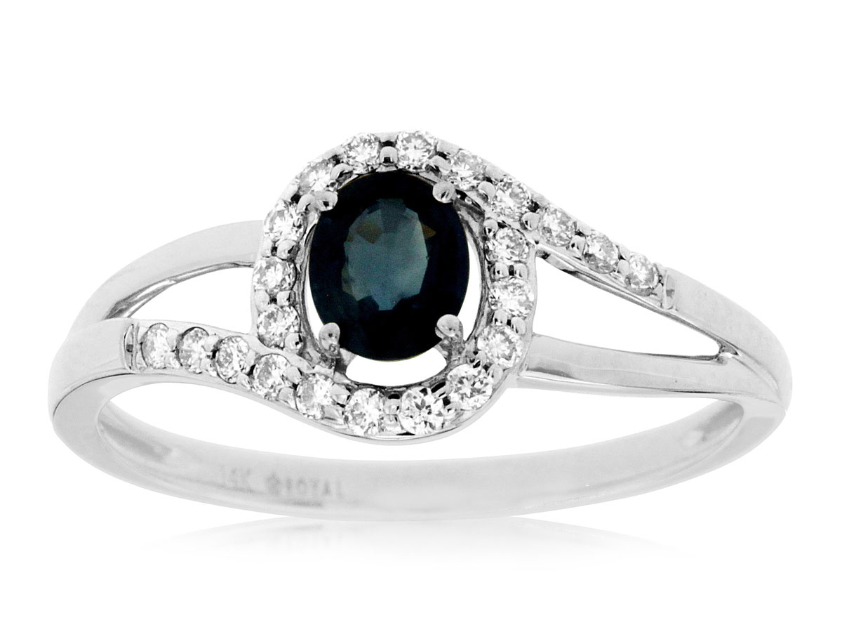 SAPPHIRE & DIAMOND RING