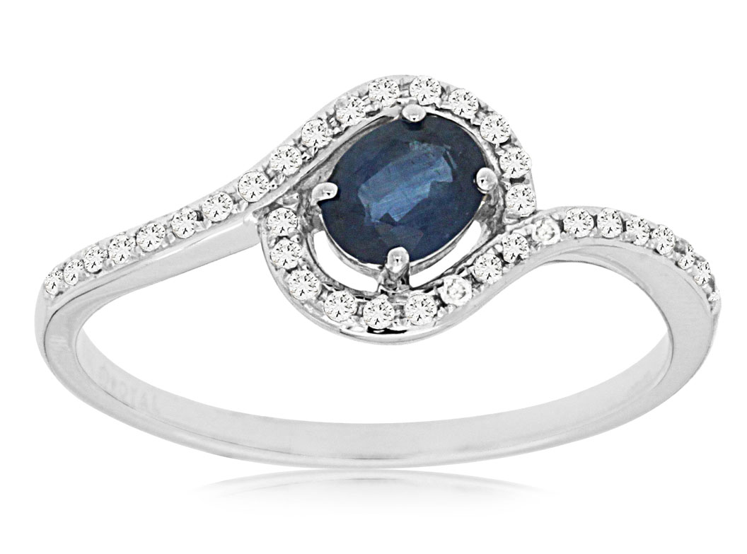 SAPPHIRE & DIAMOND RING